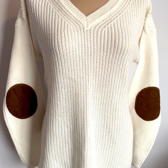 🛑White Wool Top🛑 - Picture 3 of 4